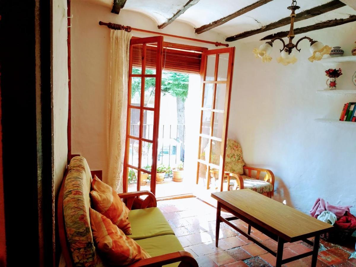 Casa De Amparo Y Jose Manuel ξενώνας Pavies Εξωτερικό φωτογραφία